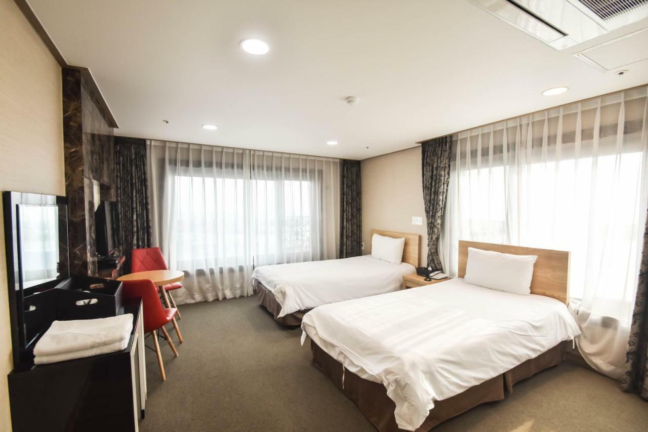 Dream Jeju Hotel Seogwipo Exterior photo